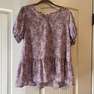 Short sleeves cute floral top